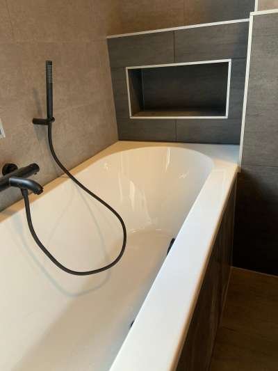 Badkamerrenovatie – afwerking (17)