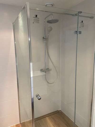 Badkamerrenovatie – afwerking (22)